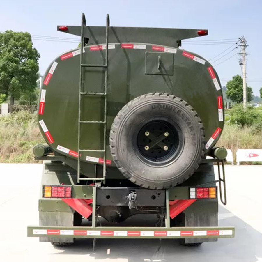 Off Road 6x6 Military Oil Transport Truck