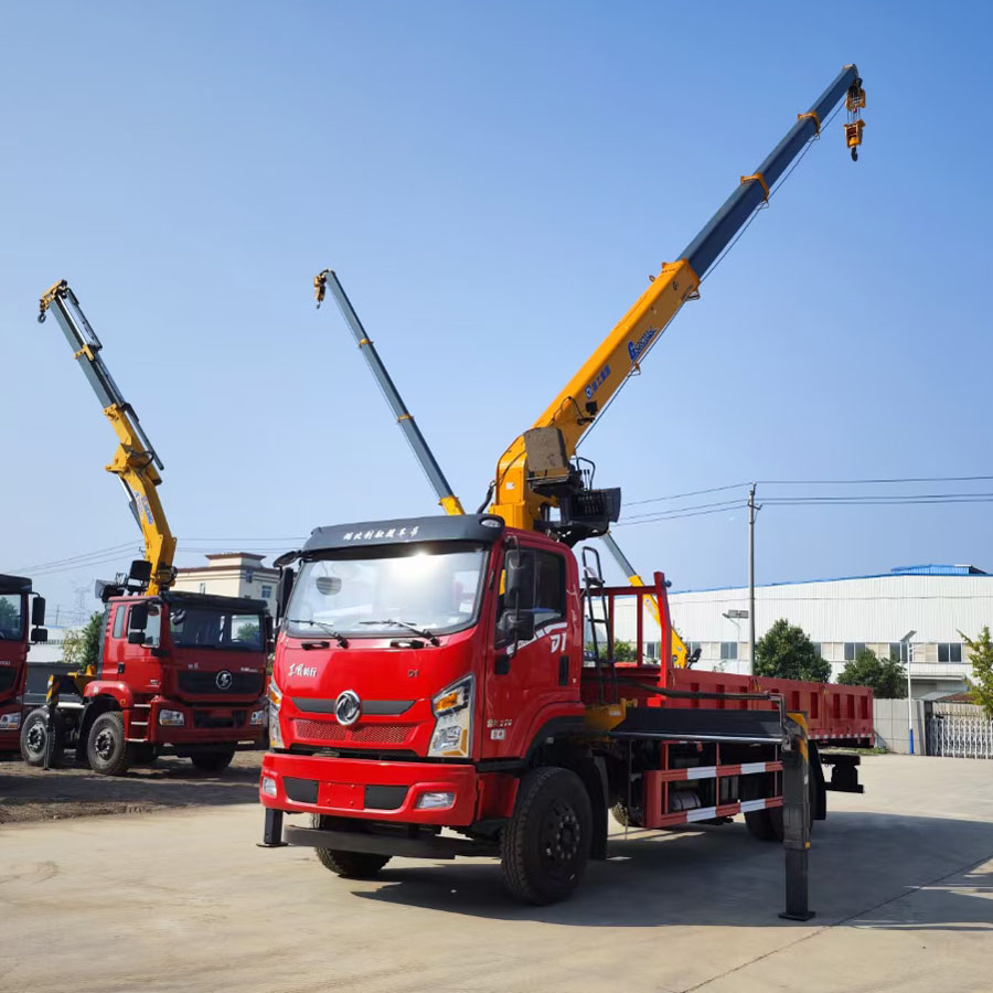 Truck Mounted 8Tons Crane