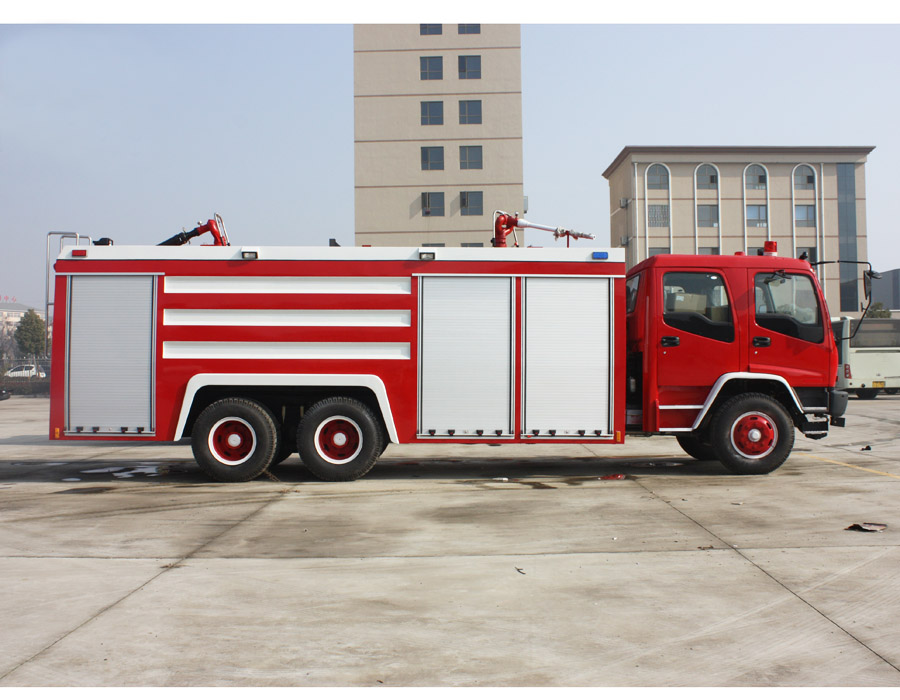 Isuzu Dry Powder And Foam Fire Truck