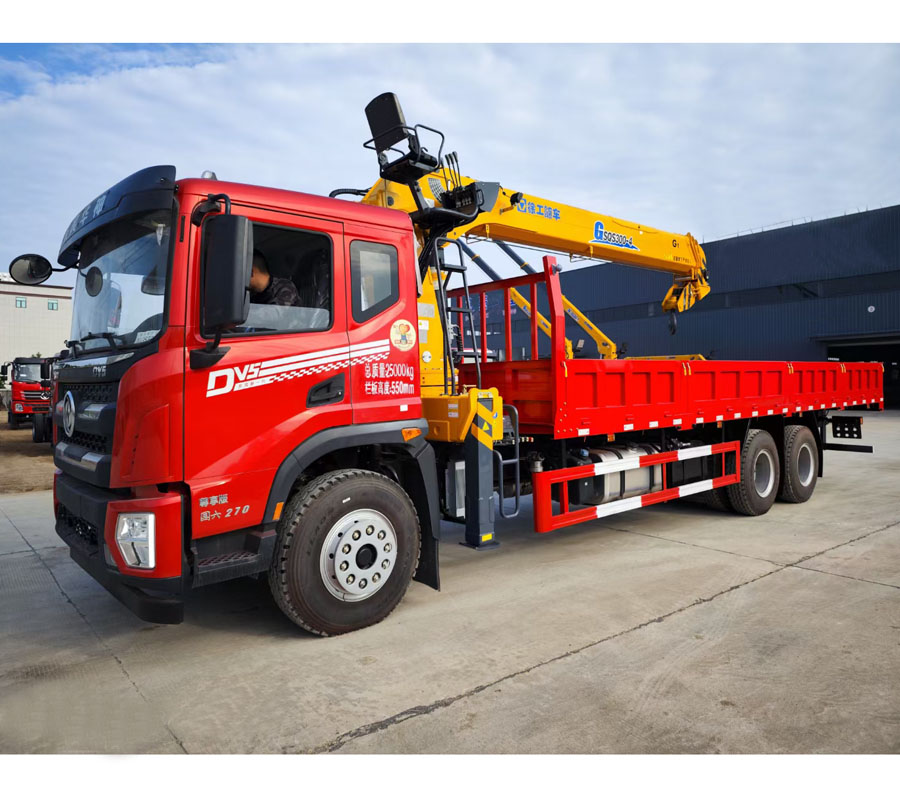 10 Wheels Truck With XCMG Crane