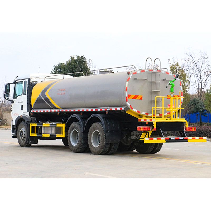 Sinotruk Howo 20m3 water tanker vehicle