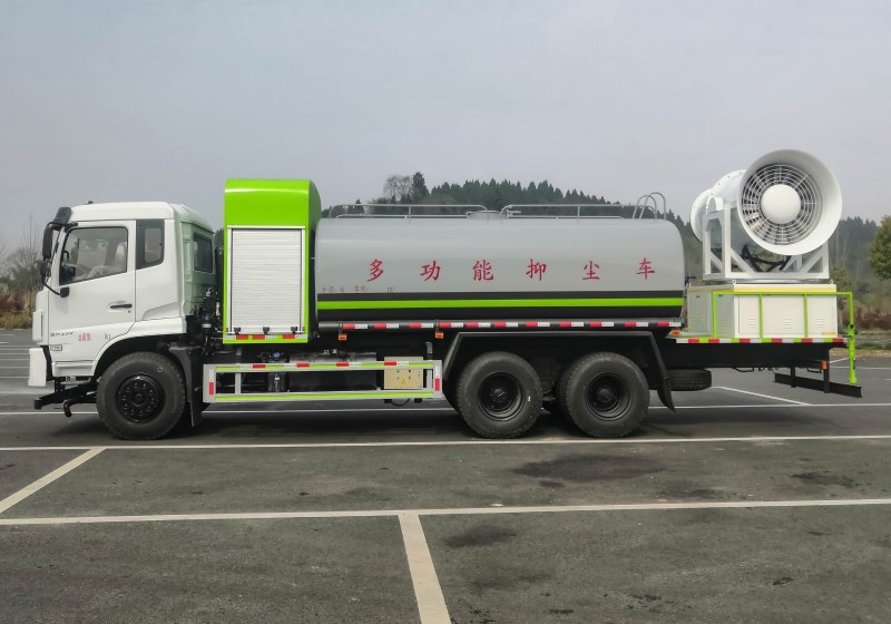 Dongfeng K6 Dust Suppression Truck-Rear Dual Axle-60 meters