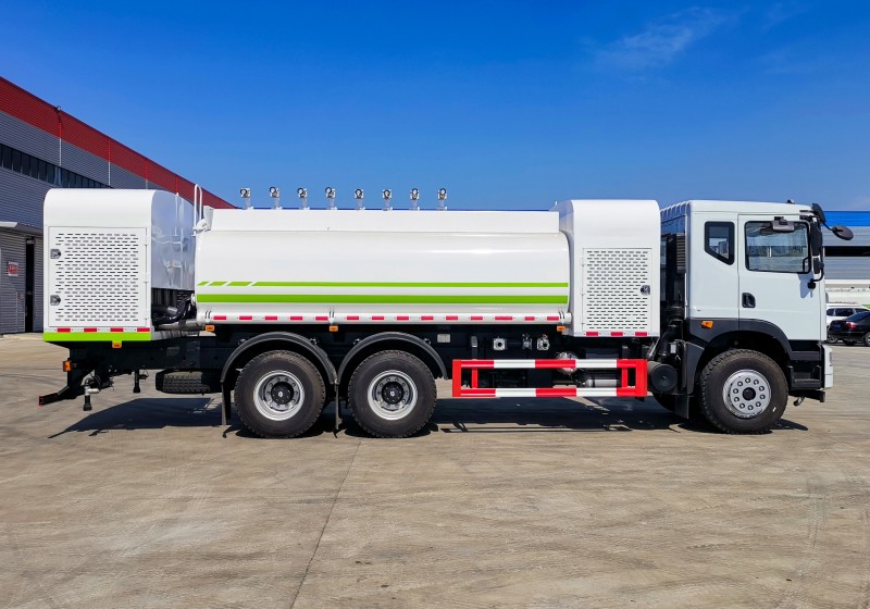 Dongfeng T5 Dust Blasting Truck-Rear Double Axle