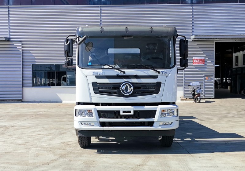 Dongfeng T5 Dust Blasting Truck-Rear Double Axle