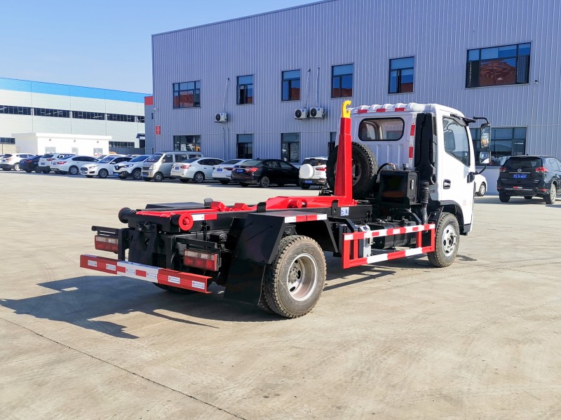 Dongfeng D6 Hook Arm Truck-Pu arm