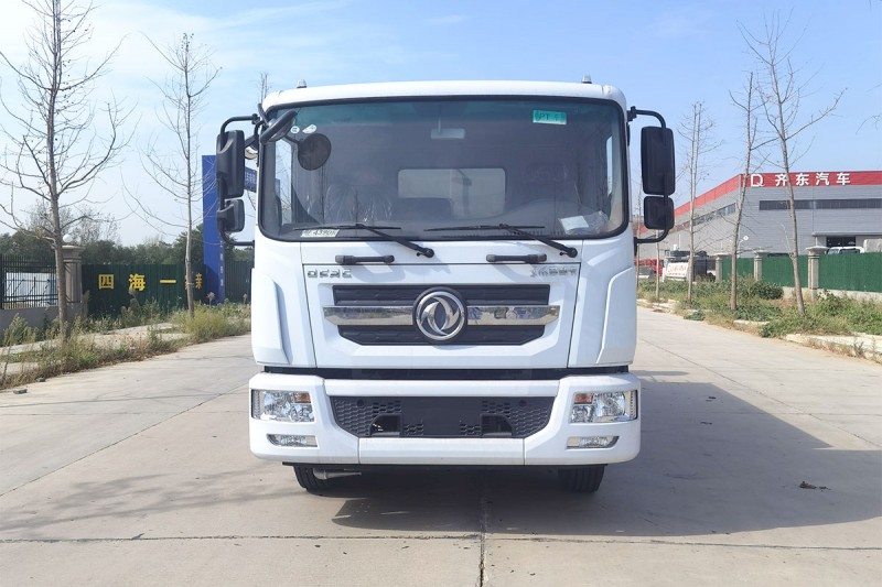 Dongfeng D9 sprinkler truck-wheelbase 3950-12 square mist gun 30 meters