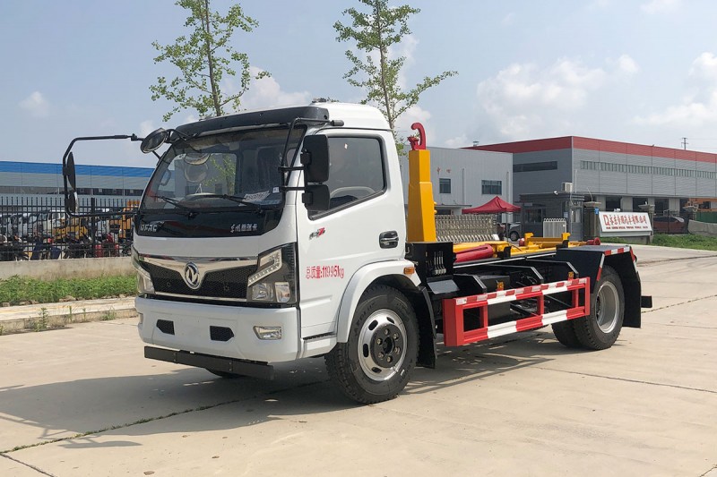 Dongfeng D7 Hook Arm Garbage Truck-Telescopic Arm