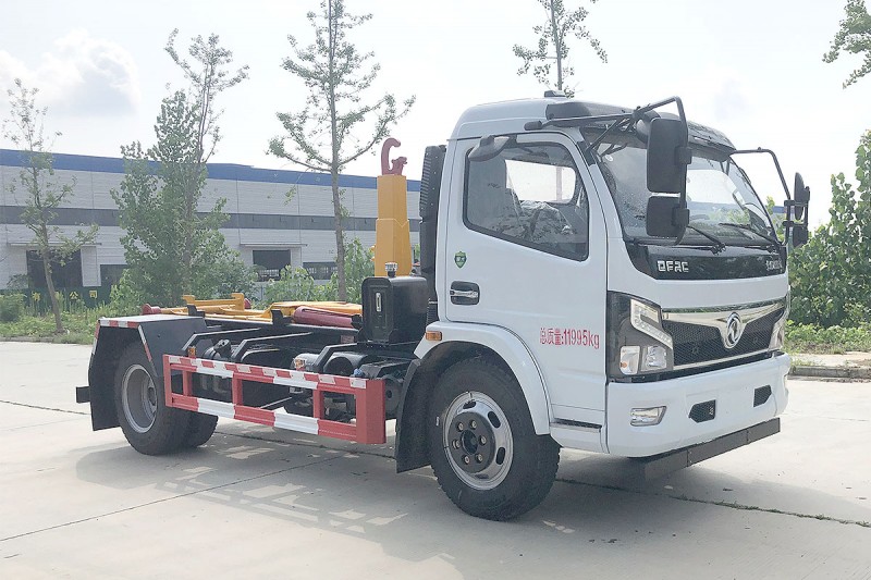 Dongfeng D7 Hook Arm Garbage Truck-Telescopic Arm