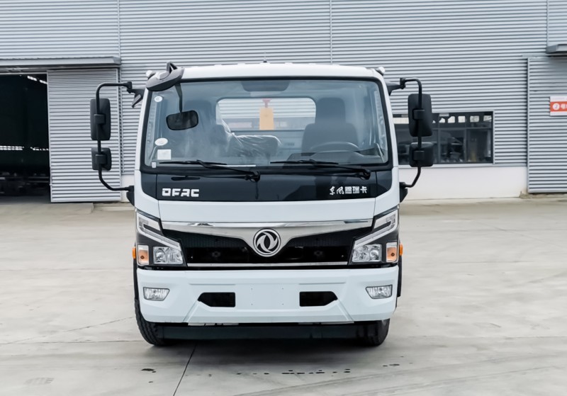 Dongfeng D7 Hook Arm Garbage Truck-Wheelbase 3800-Telescopic Arm