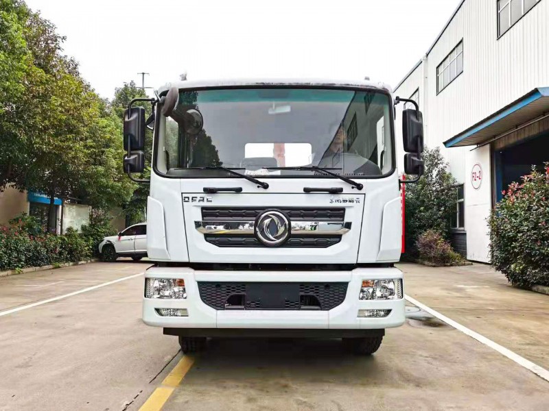 Dongfeng D9 Hook Boom Truck-Wheelbase 3950-Telescopic Arm