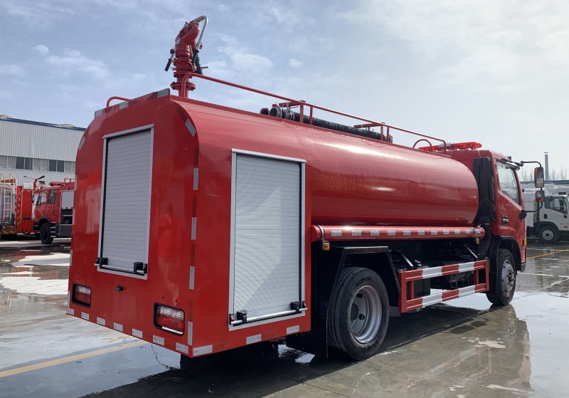 Dongfeng D7 Firefighting Sprinkler - Rear-mounted Pump Box - 9 square meters