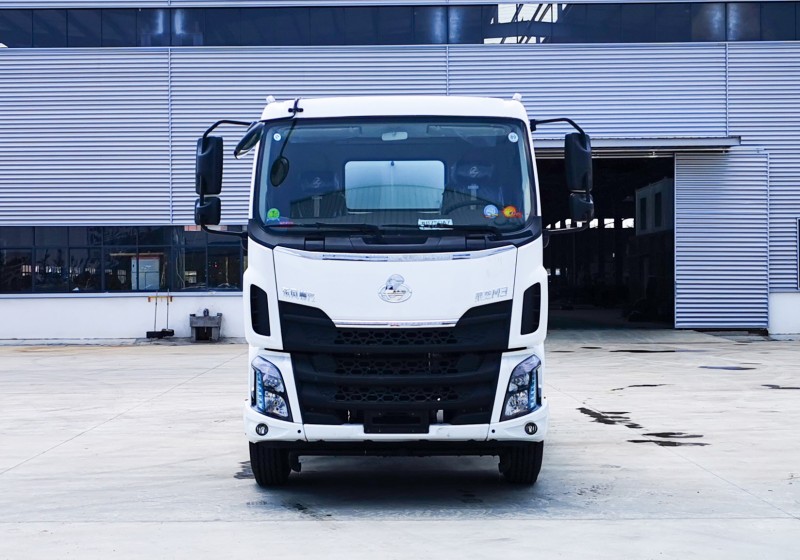 Liuqi Chenglong sprinkler truck-wheelbase 4500-volume 14 square meters