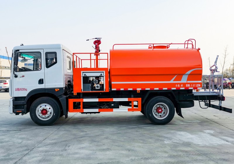 Dongfeng D9 Firefighting Sprinkler-Wheelbase 3950-Volume 10 square meters