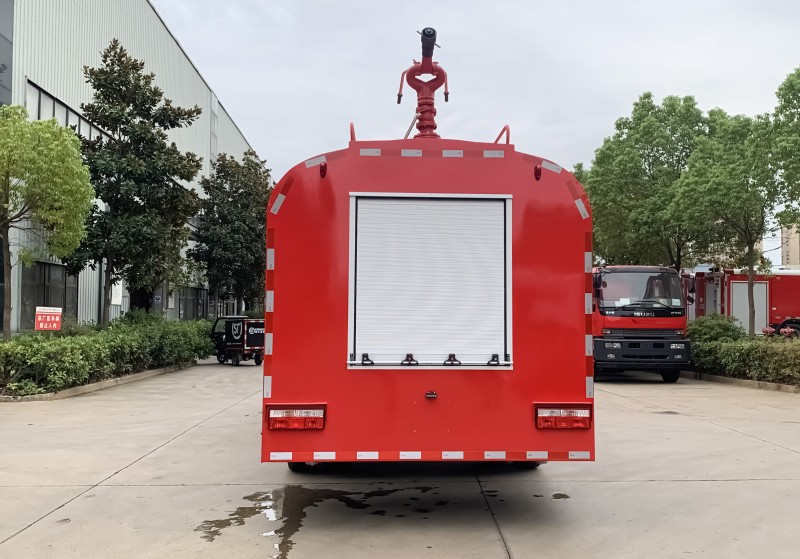 Dongfeng D9 Firefighting Sprinkler - Rear-mounted pump box - 12 square meters