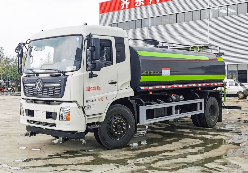 Dongfeng Tianjin sprinkler truck-wheelbase 4700-volume 14 square meters