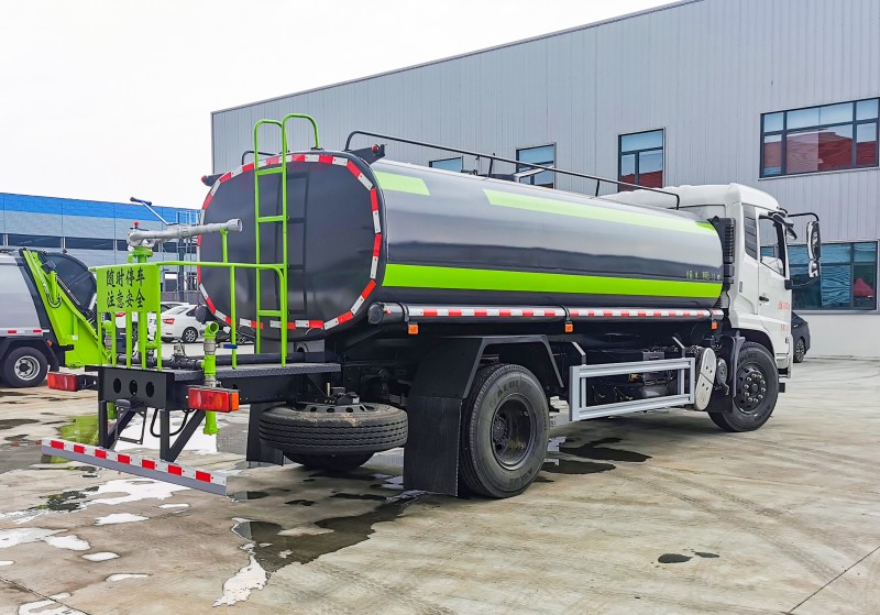 Dongfeng Tianjin sprinkler truck-wheelbase 4700-volume 14 square meters