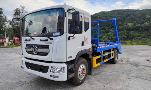 Dongfeng D9 Swing Arm Refuse Collection Vehicle - Wheelbase 4500