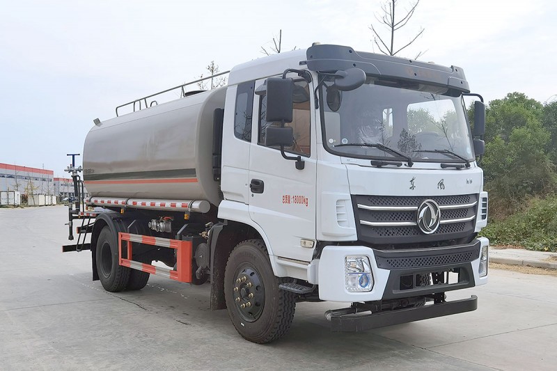 Dongfeng k6 sprinkler truck-wheelbase 4500-14.5 square mist gun 30 meters