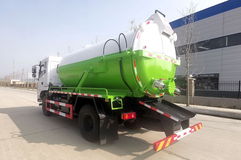 Dongfeng K6 Suction Truck-Wheelbase 3950-Volume 12 square meters