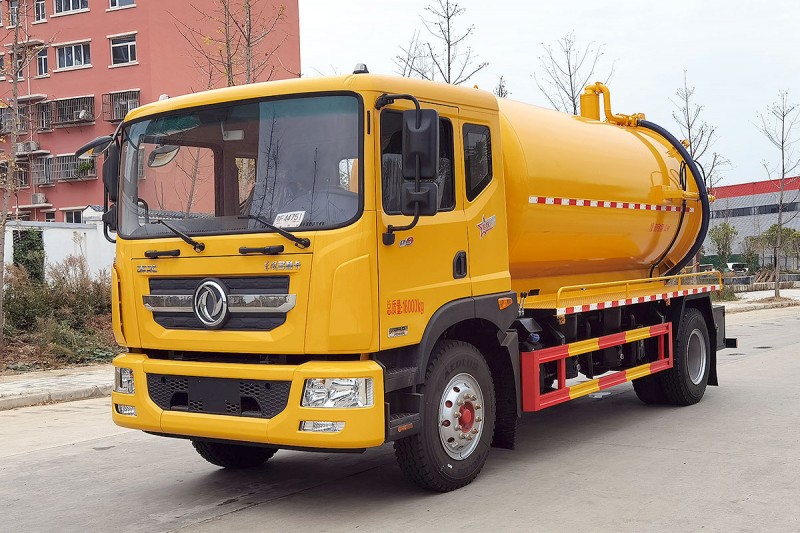 Dongfeng D9 Suction Truck-Wheelbase 4500-Volume 13 square mete