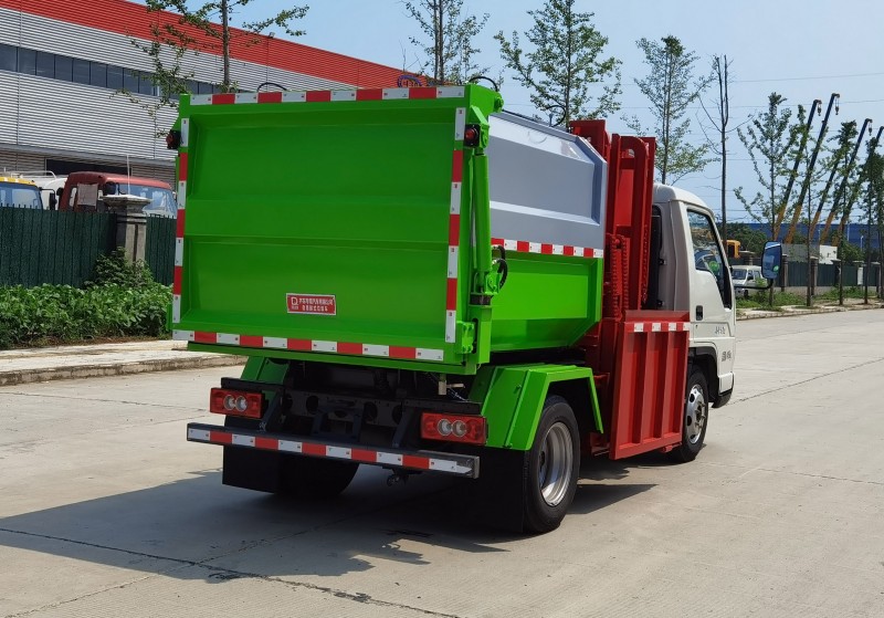 Foton Small Truck 3 Dead Pig Carrier - Self Loading Dump Truck