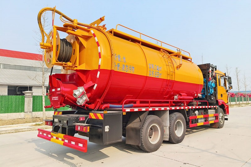 Shaanqi Suction Truck - Rear Dual Axle - With Sub-engine - Volume 22 square feet