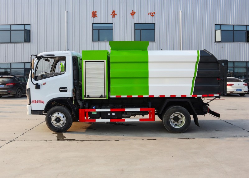 Dongfeng D6 Bucket Trash Truck - with compartment tool box