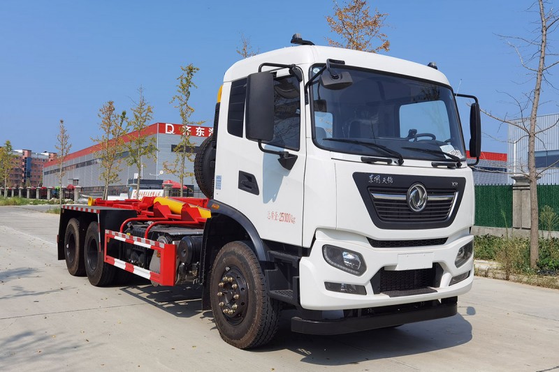 Dongfeng Tianjin Hooked Truck - Rear Double Axle