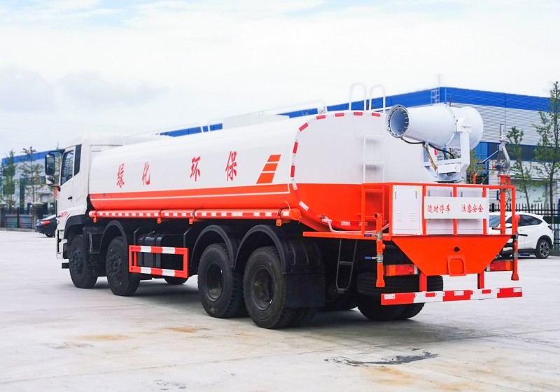 Dongfeng Tianlong sprinkler truck - front four rear eight - round tank 25 square - 30 meters