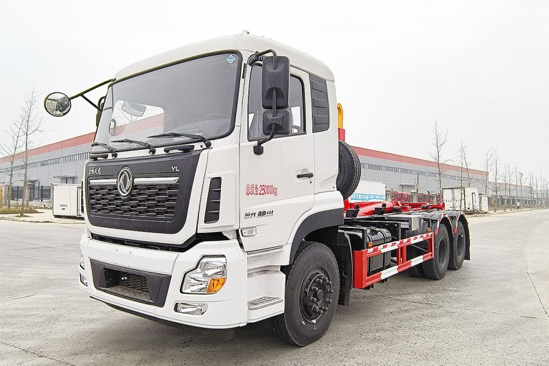 Dongfeng Tianlong Hooked Garbage Truck-Rear Double Axle