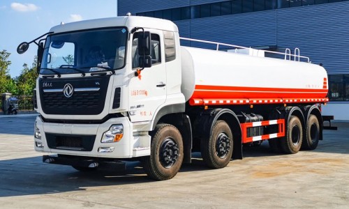 Dongfeng tianlong sprinkler truck-front four rear eight-volume 25 square meters