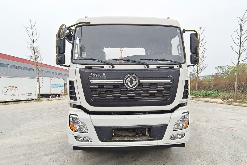 Dongfeng Tianlong Hooked Garbage Truck-Rear Double Axle