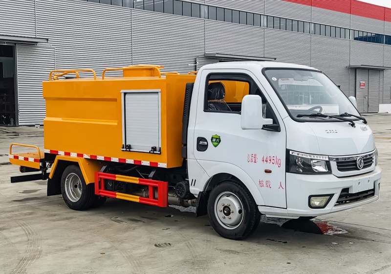 Dongfeng Touyi Wash Truck - Wheelbase 2800 - Volume 3 square meters