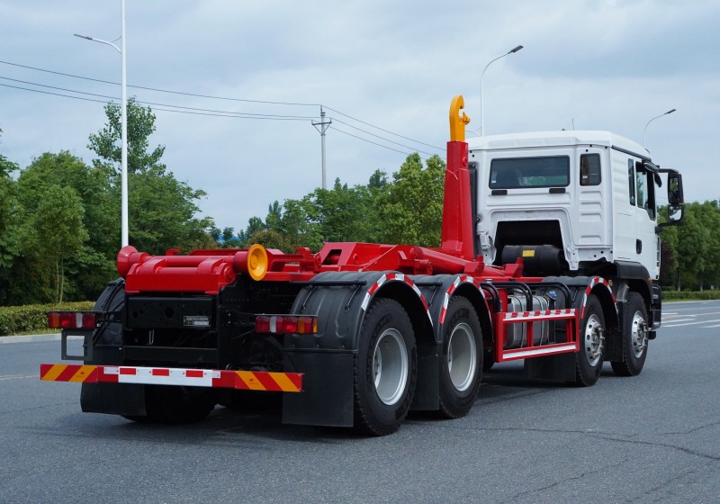 Shanteka Shanteka Hook-arm Garbage Truck-Front Four Rear Eight-30 tons