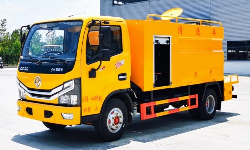 Dongfeng D6 Wash Truck-Wheelbase 3308-Volume 5 square meters