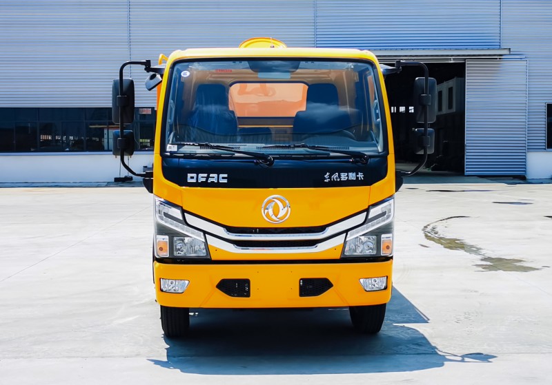 Dongfeng D6 Wash Truck-Wheelbase 3308-Volume 5 square meters