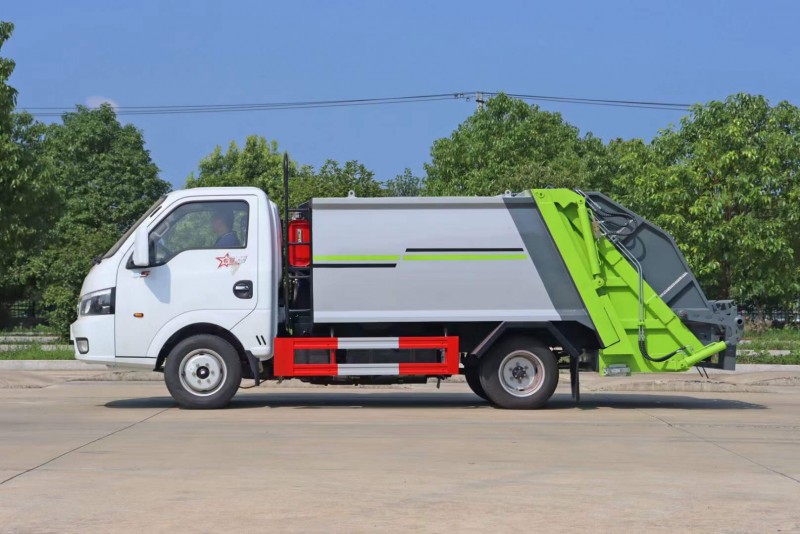 Dongfeng Touyi Blue Label Compressed Garbage Truck-5Pcs