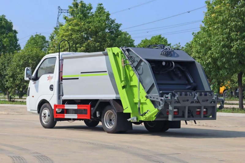 Dongfeng Touyi Blue Label Compressed Garbage Truck-5Pcs