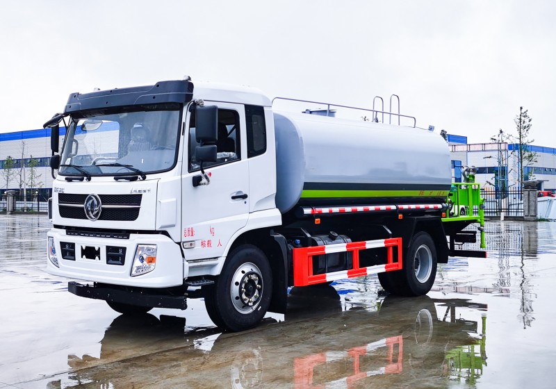 Dongfeng F9 Dust Suppression Vehicle-Wheelbase 3950-Round Tank 12 Square-30 meters