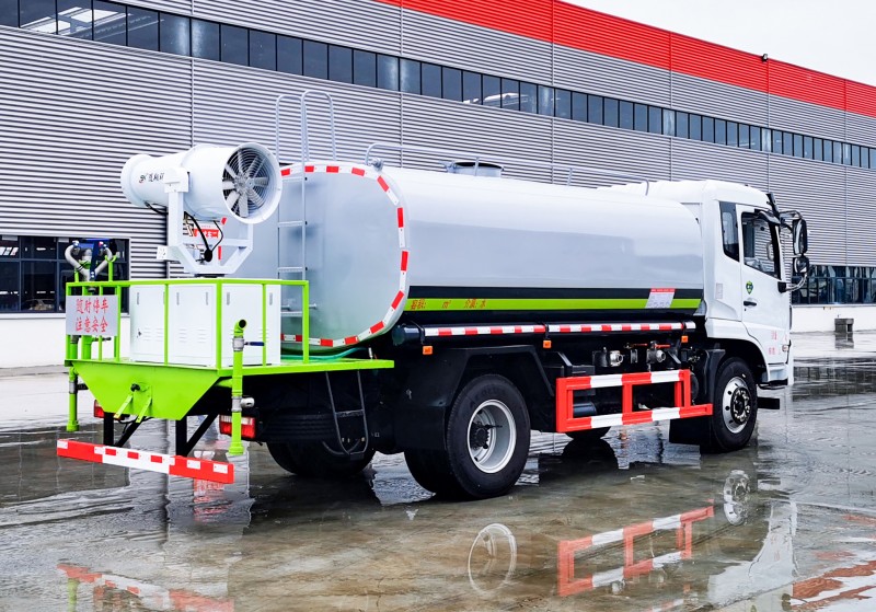 Dongfeng F9 Dust Suppression Vehicle-Wheelbase 3950-Round Tank 12 Square-30 meters