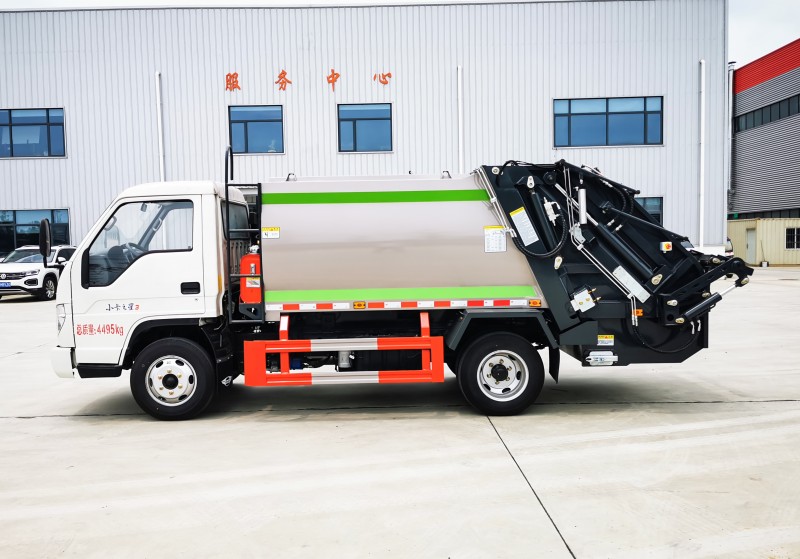 Foton Era Compressed Trash Truck-Wheelbase 2850-Blue License-Volume 5.5 square meters