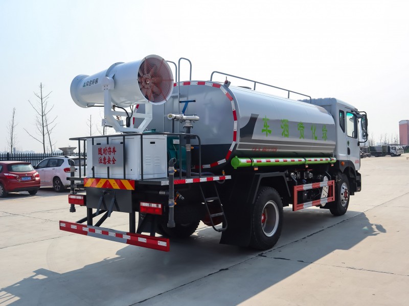 Dongfeng D9 Dust Suppression Vehicle-Wheelbase 3950-Round Tank 12 Square-30 meters