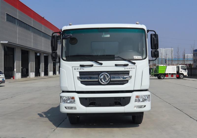 Dongfeng D9 Dust Suppression Vehicle-Wheelbase 3950-Round Tank 12 Square-30 meters