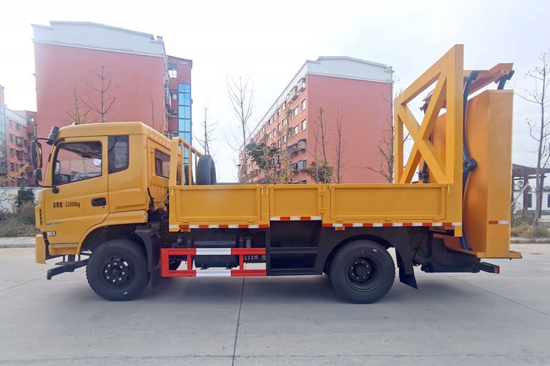 Dongfeng K6 Collision Avoidance Buffer Truck-Wheelbase 3950-100K