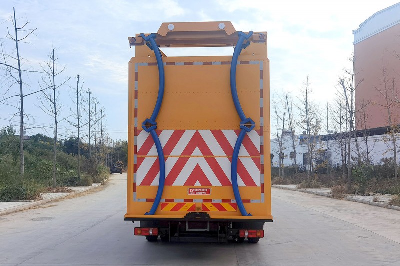 Dongfeng K6 Collision Avoidance Buffer Truck-Wheelbase 3950-100K