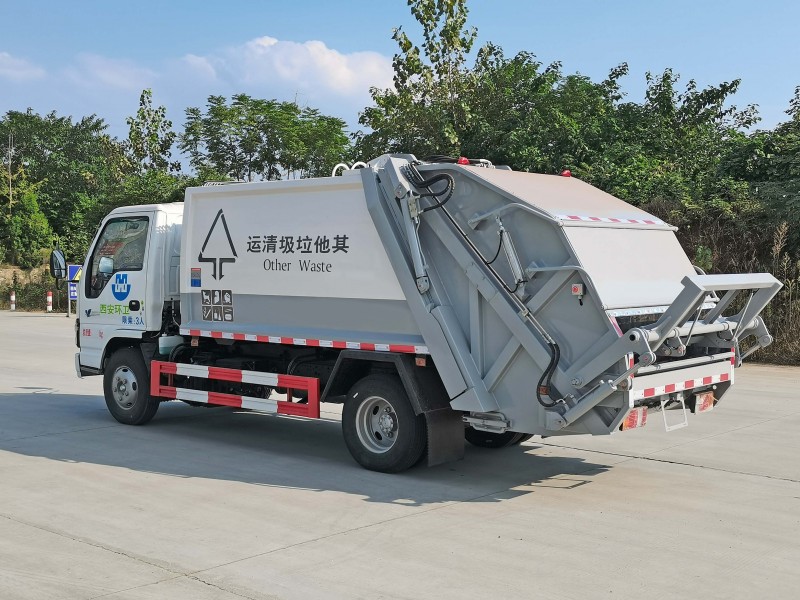 Isuzu Compacted Garbage Truck-7pcs