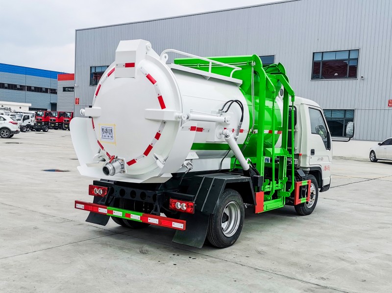 Foton Times Kitchen Waste Truck - Wheelbase 2600 - Round Tank 4PD