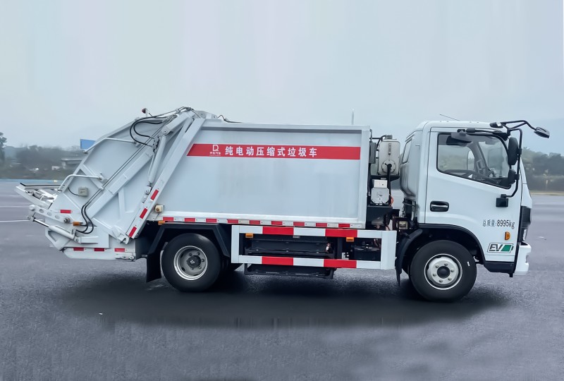 Dongfeng D6 Pure Electric Compressed Garbage Truck - Volume 7 square meters