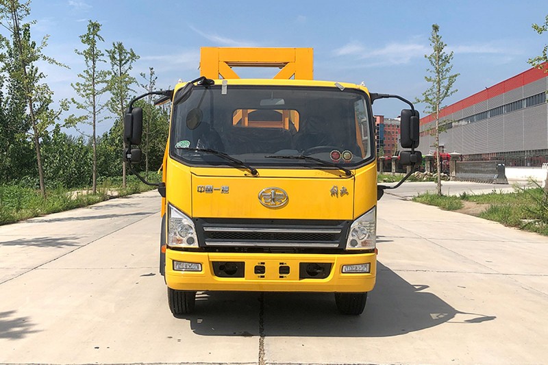 Jiefang Hu V100K Collision Avoidance Buffer Truck-Wheelbase 4200