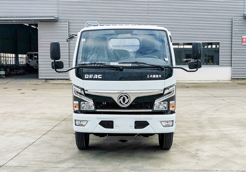 Dongfeng D6 Kitchen Waste Truck-Square Tank-Volume 5 square metres